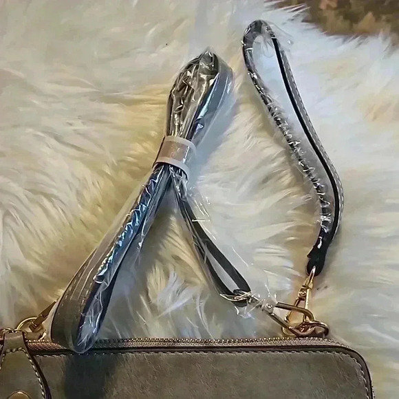 Women's Small Bag - Picture 2 of 8